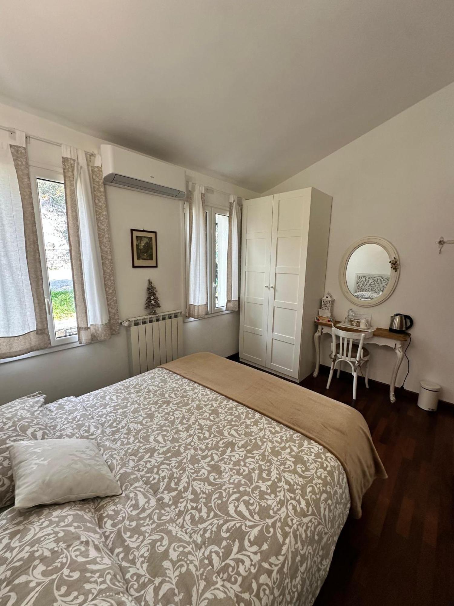 B&B Villa Isabella Империя Экстерьер фото